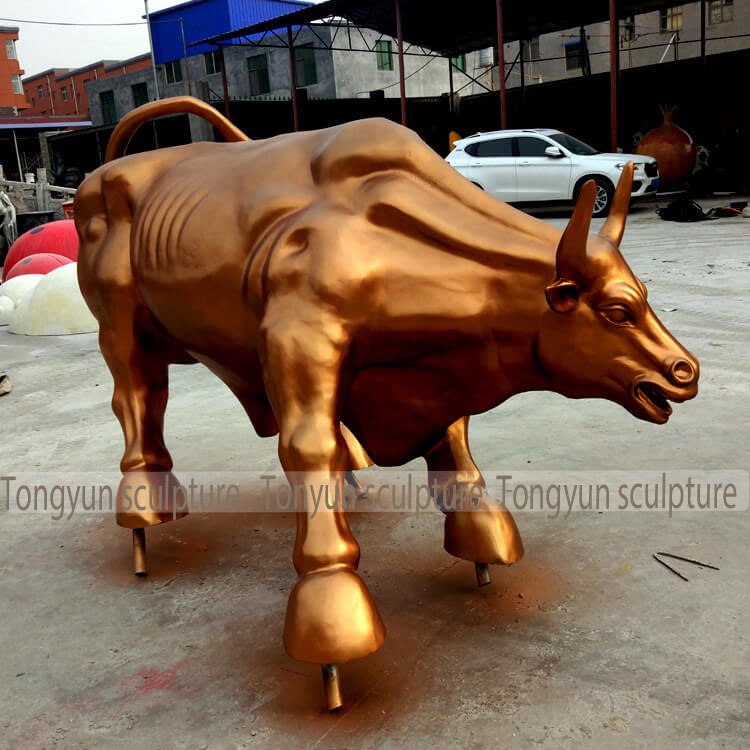华尔街牛雕像 生产厂家