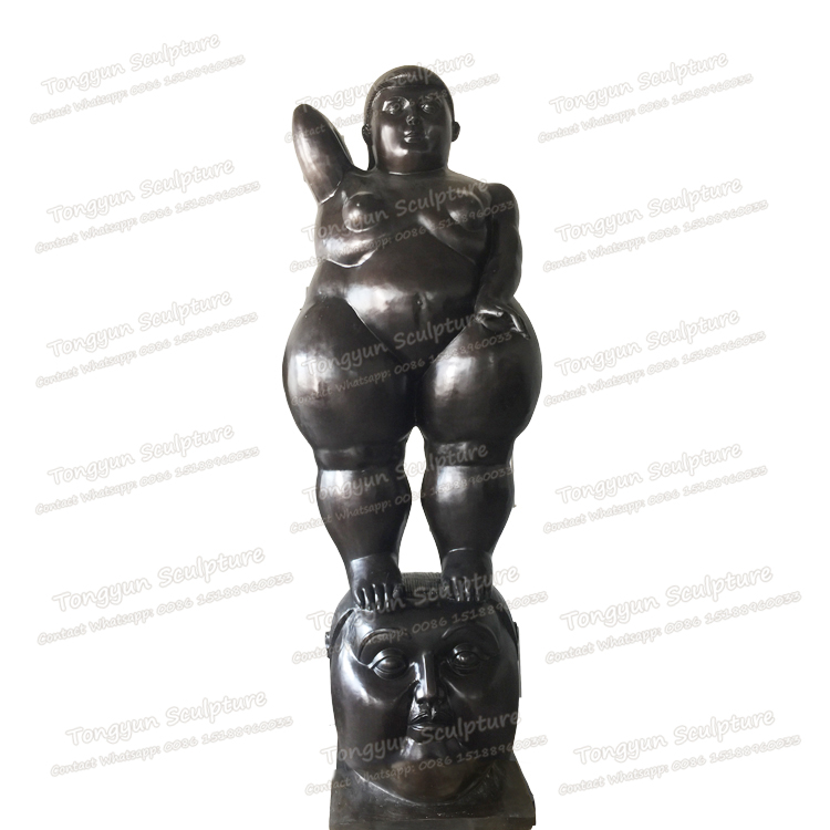 厂家定制纯铜大型现代艺术胖女士雕塑