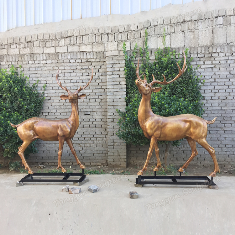 厂家直销定制纯铜户外大型铜鹿雕塑对鹿动物雕塑