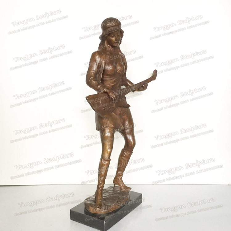 Bronze Musician Sculpture Lady Playing Guitar Satue for Decoration