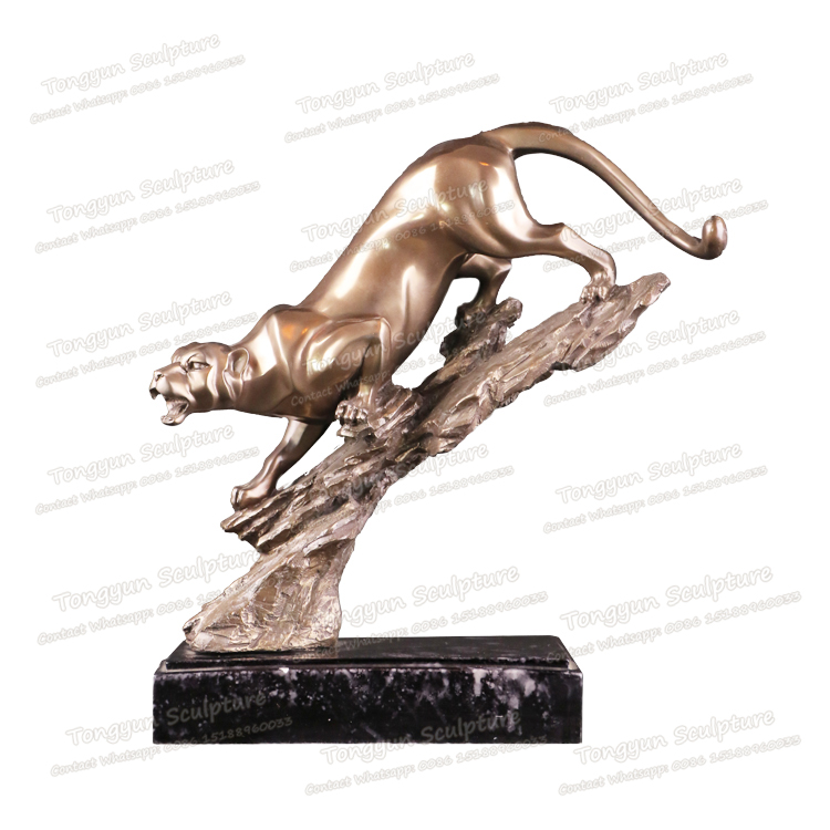 厂家直销动物雕塑吼豹铜雕铸铜野生动物摆件铜工艺品
