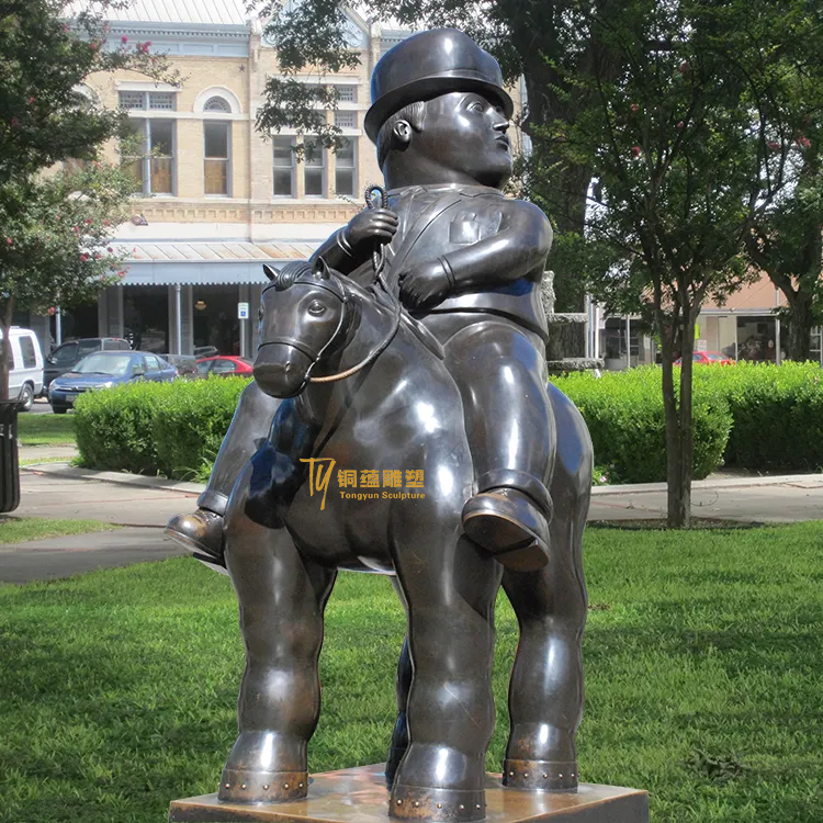 Modern large abstract fat art metal bronze sculpture bronze fat man statue Fernando Botero on horse statue