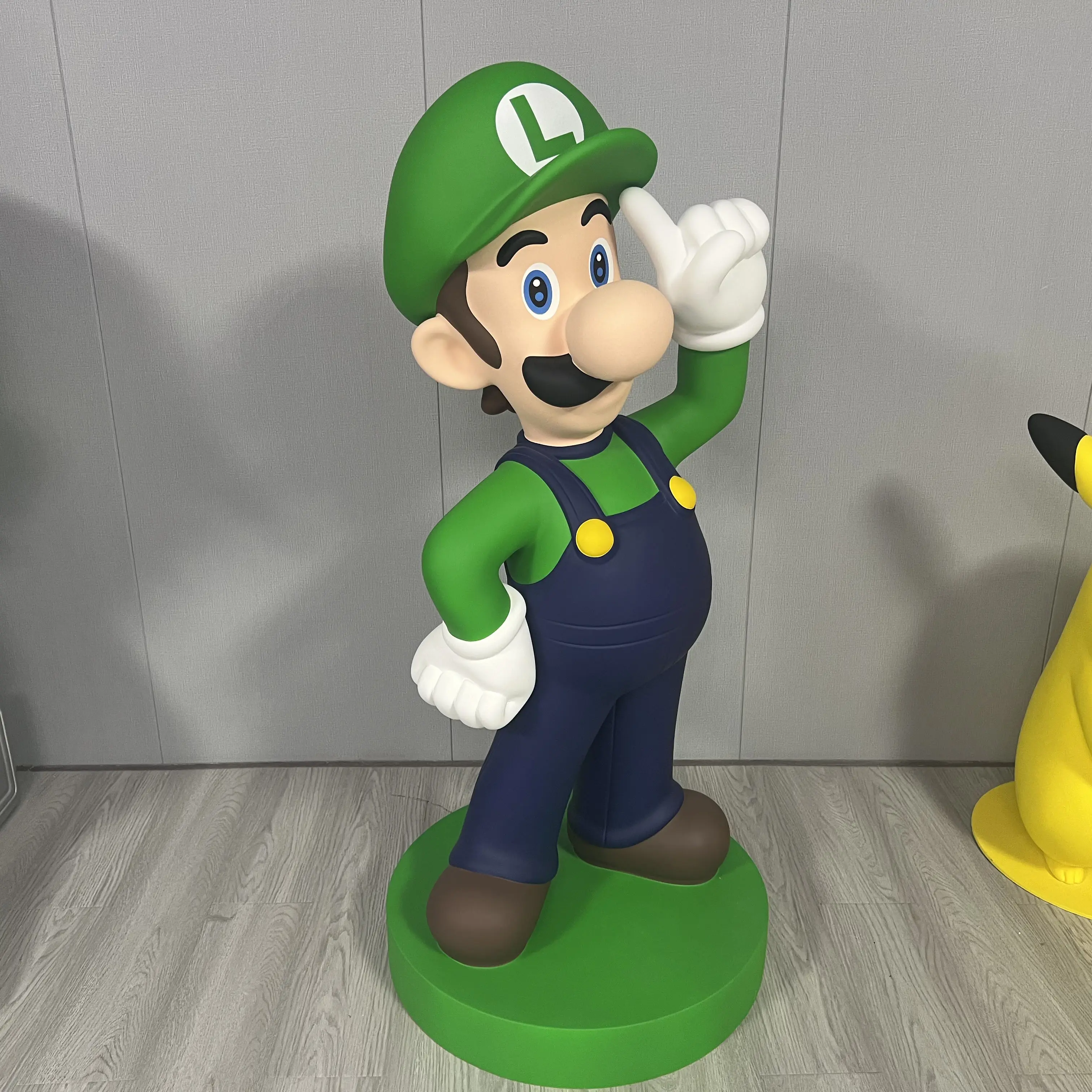 Outdoor decoration Super Mario cartoon theme park fiberglass sculpture game character resin crafts fiberglass statues sale