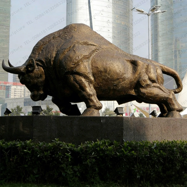 Big Raging Bull Sculpture For Square Decoration.jpg Big Raging Bull Sculpture For Square Decoration.jpg